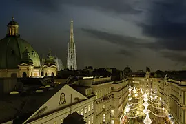 Christmas lights, on Graben, chandeliers, bird's-eye view