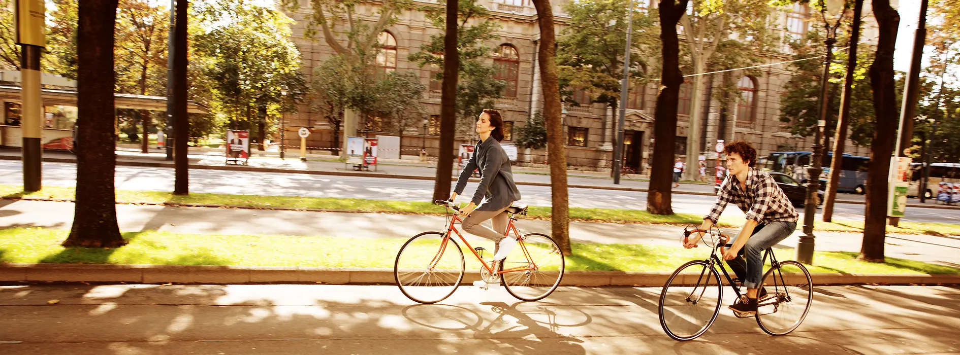 Ciclisti lungo la Ringstrasse