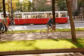 Cyclists on the bike path along Ringstrasse boulevard