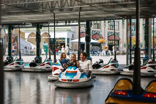 Famille au karting du Prater de Vienne