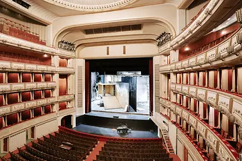 Auditorium in the Vienna State Opera with a view of the main stage