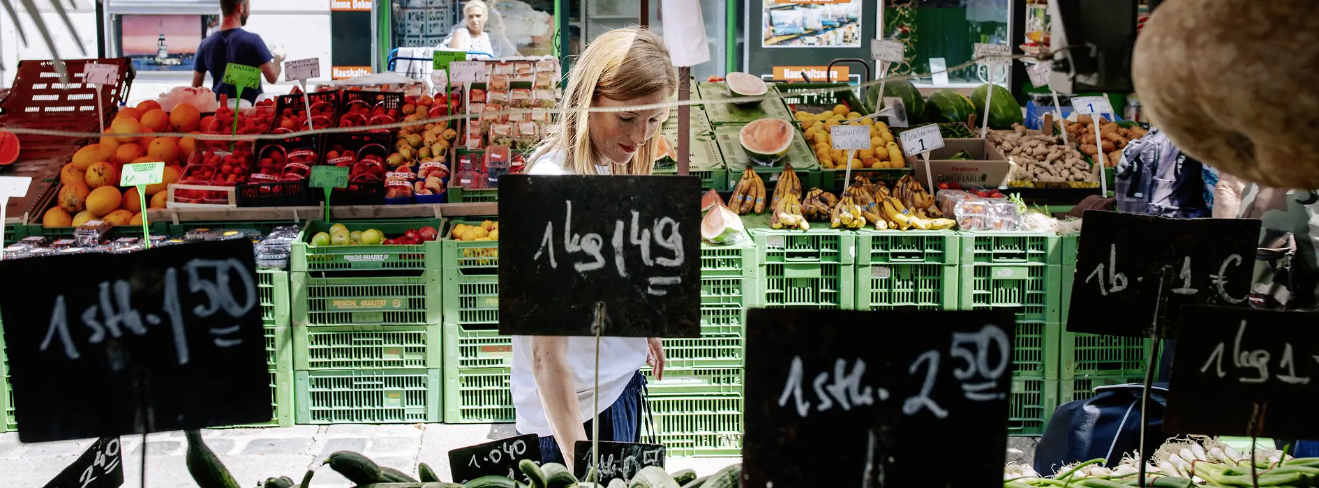 Food stand at the Brunnenmarkt in Vienna