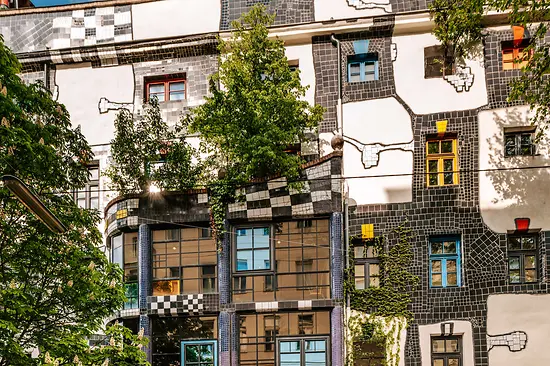 Kunst Haus Wien. Museum Hundertwasser, exterior view