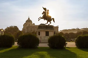 equestrian statue at Heldenplatz