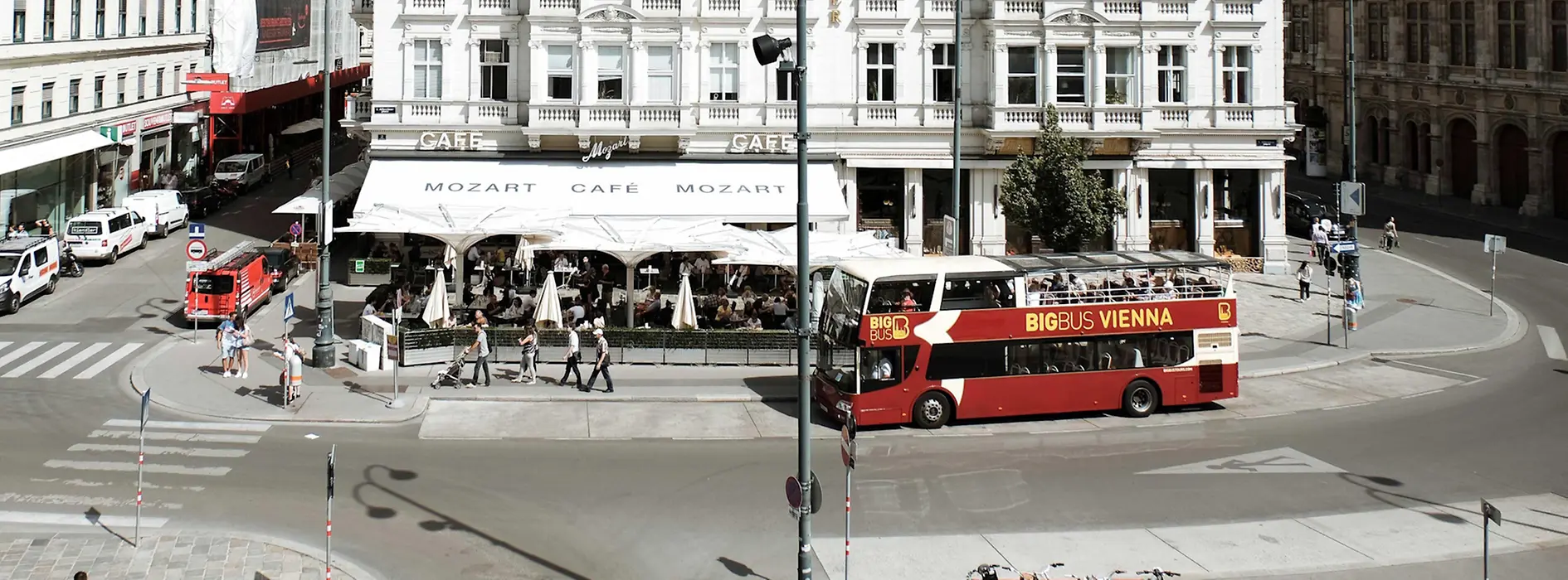 Exterior view of a Viennese coffee house