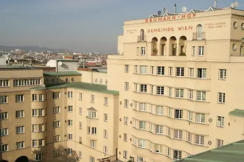 Edificio comunale, Reumannhof, veduta dell’esterno 