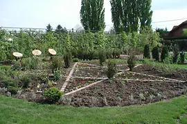 Hexengarten im Schulgarten Kagran, Wien