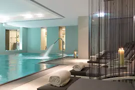 Бассейн в Ritz-Carlton Spa