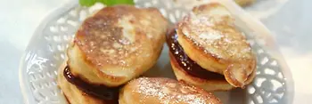 Plum Jam Liwanzen (small, fried yeast pancakes)