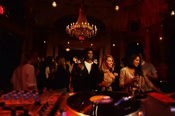 People dancing in the Red Bar in the Volkstheater