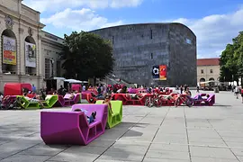 Museums Quartier, Innenhof 