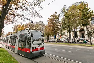 Tramvajová linka 71 na okružní třídě Ringstraße