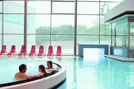 Whirlpool in der Therme Wien