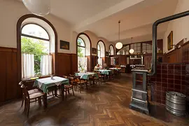 Gasthaus Ubl, interior shot with guests 