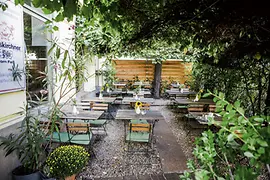 pub garden of Hollerei