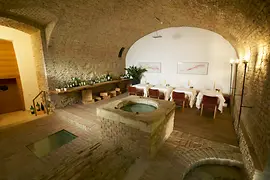 Bóvedas de la bodega Palais Coburg