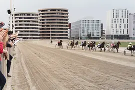 クリアウの繋駕競馬場