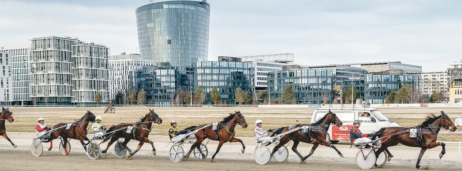 クリアウの繋駕競馬場