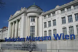 Außenansicht des Technischen Museum Wien