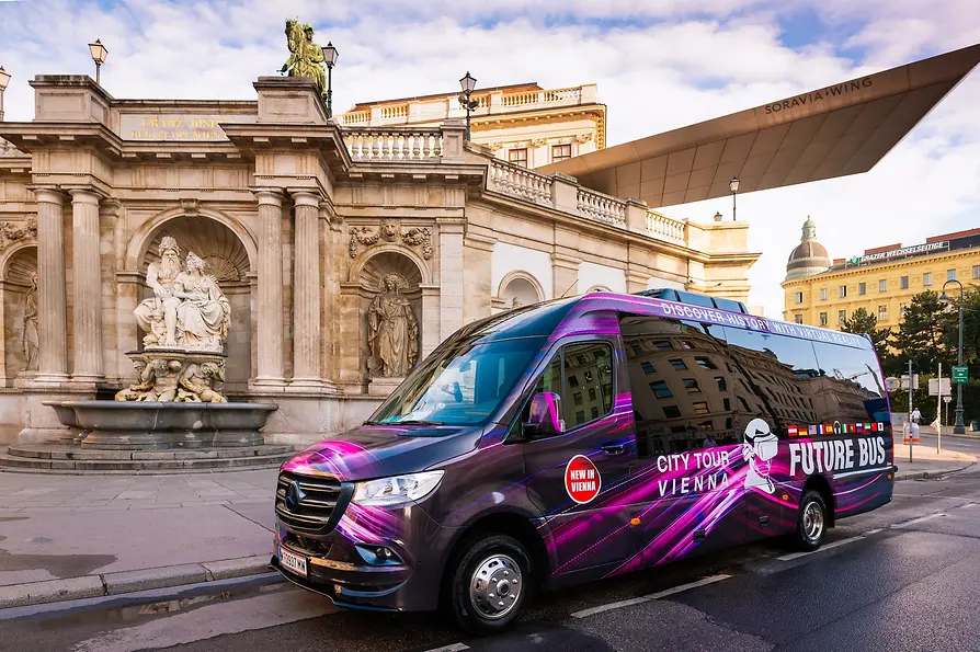 Vista del Future Bus ante el Albertina - Tour de realidad virtual