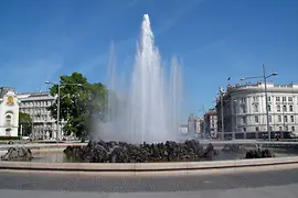 Hochstrahlbrunnen Schwarzenbergplatz