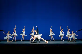 Balachine - The School of American Ballet - Symphony in C