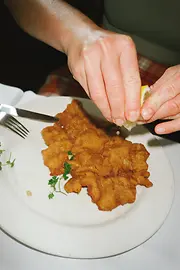 Wiener Schnitzel en el Freihausviertel