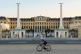 Schloss Schönbrunn, Haupteingang