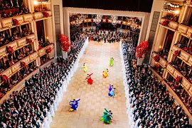 Balletteinlage bei der Eröffnung des Wiener Opernballs in der Wiener Staatsoper