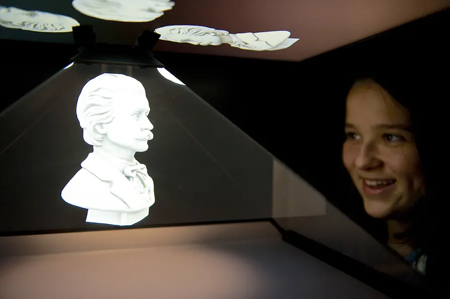 Hologram of Johann Strauss II