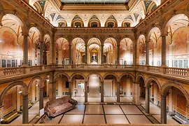 MAK – Museum of Applied Arts, Vienna: columned main hall